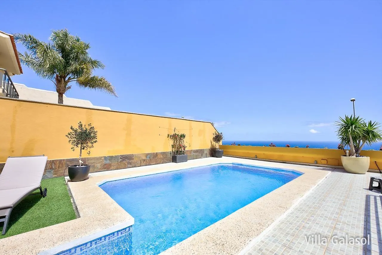 Villa Galasol With Heated Pool location